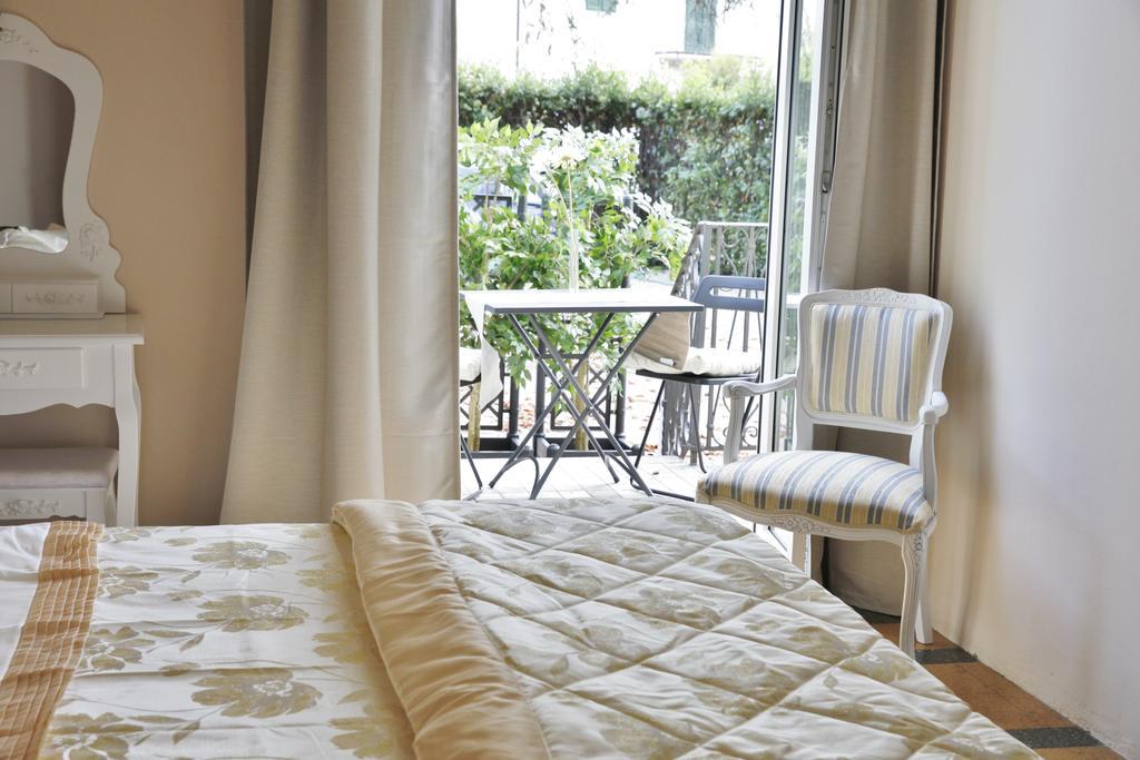 Lucca Relais Bed & Breakfast Exterior photo