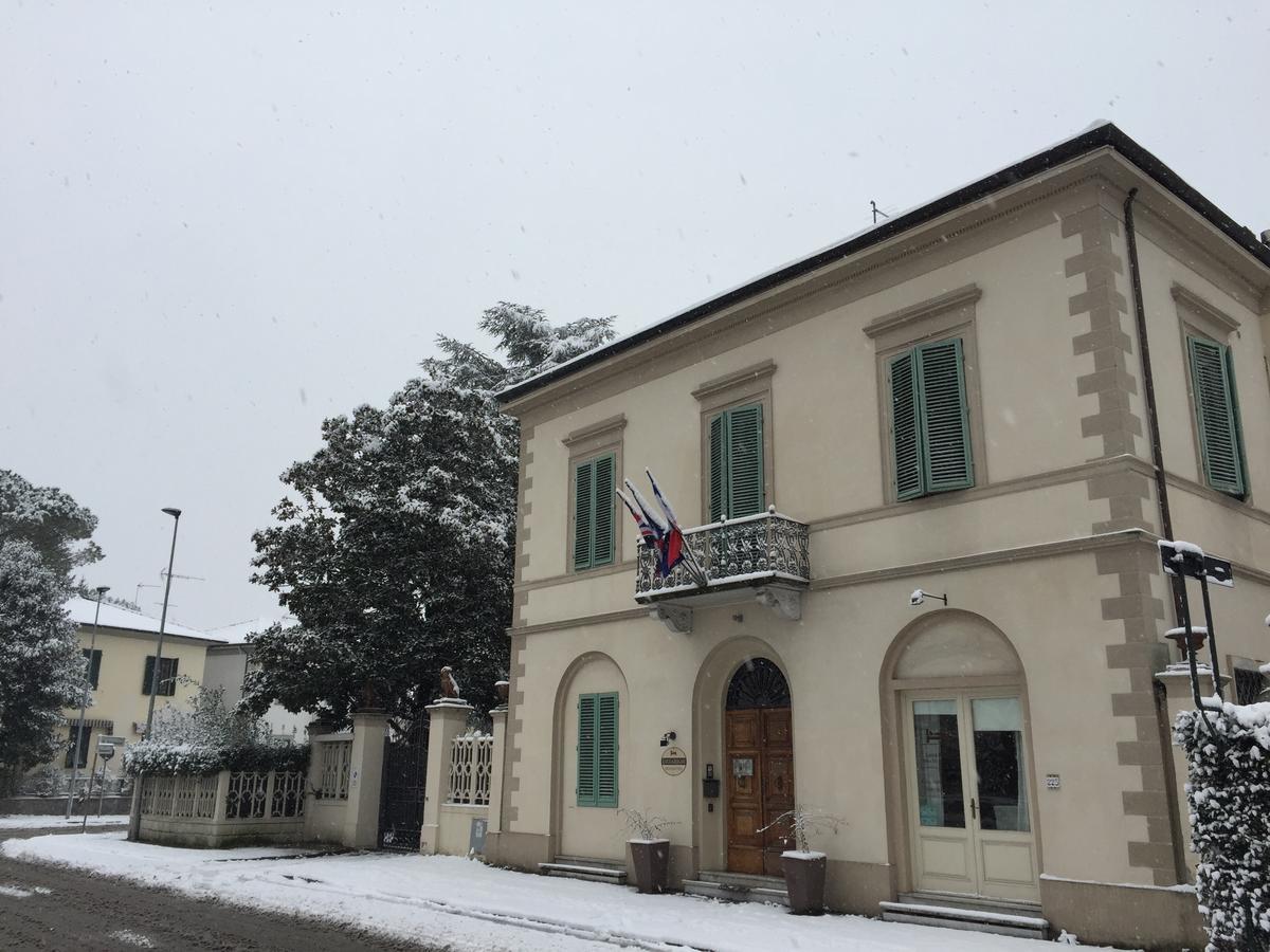 Lucca Relais Bed & Breakfast Exterior photo