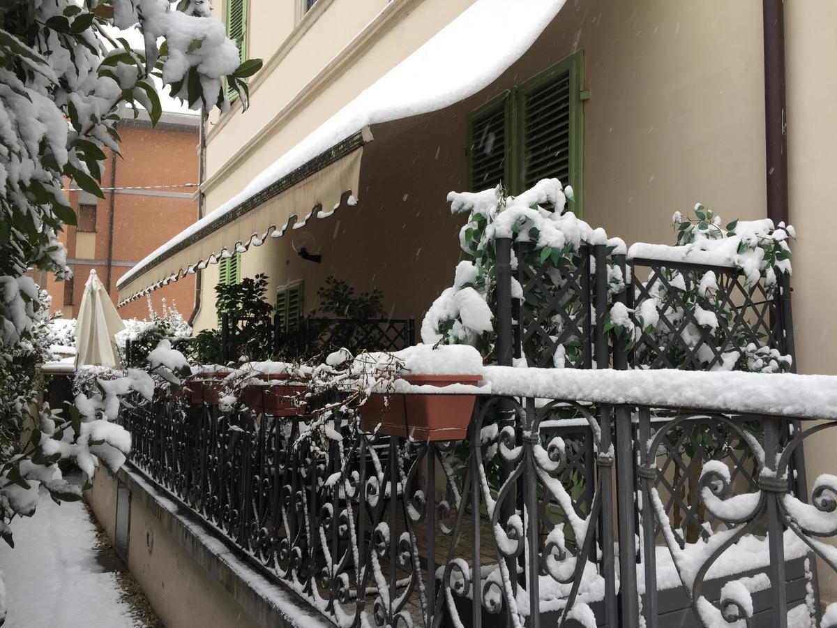 Lucca Relais Bed & Breakfast Exterior photo