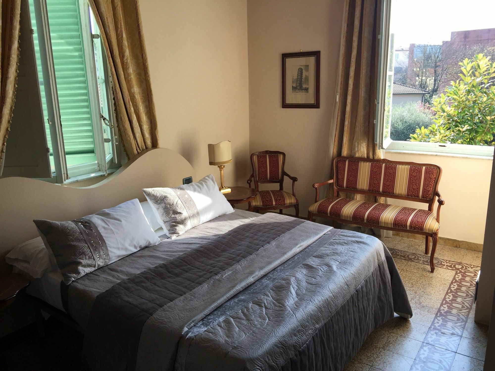 Lucca Relais Bed & Breakfast Exterior photo