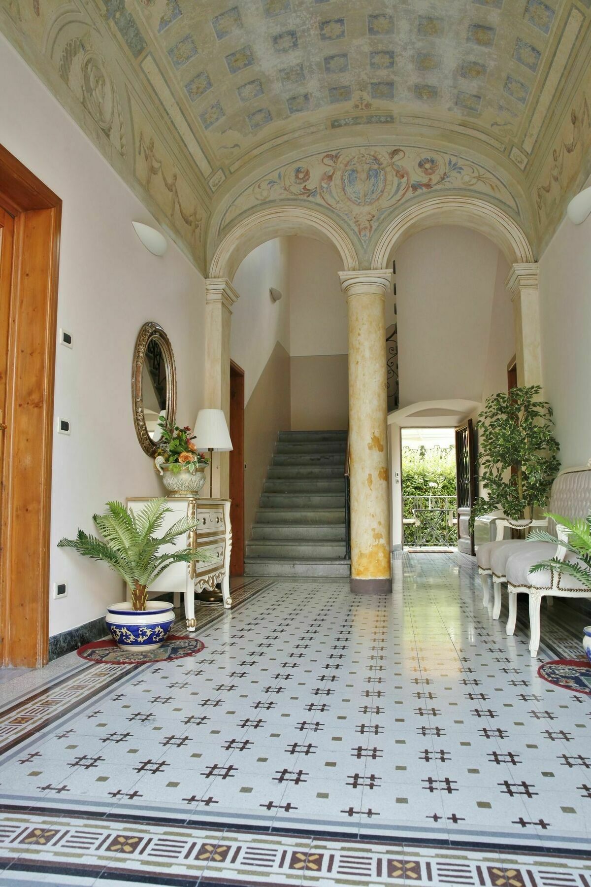 Lucca Relais Bed & Breakfast Exterior photo
