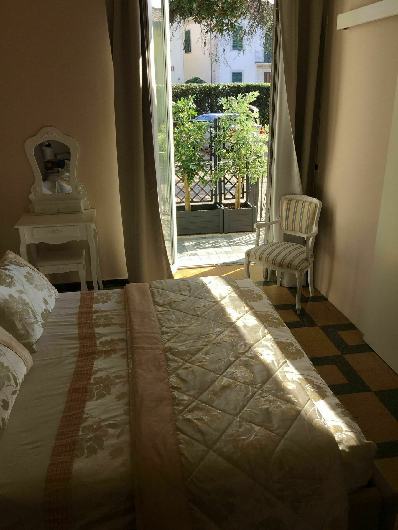 Lucca Relais Bed & Breakfast Exterior photo