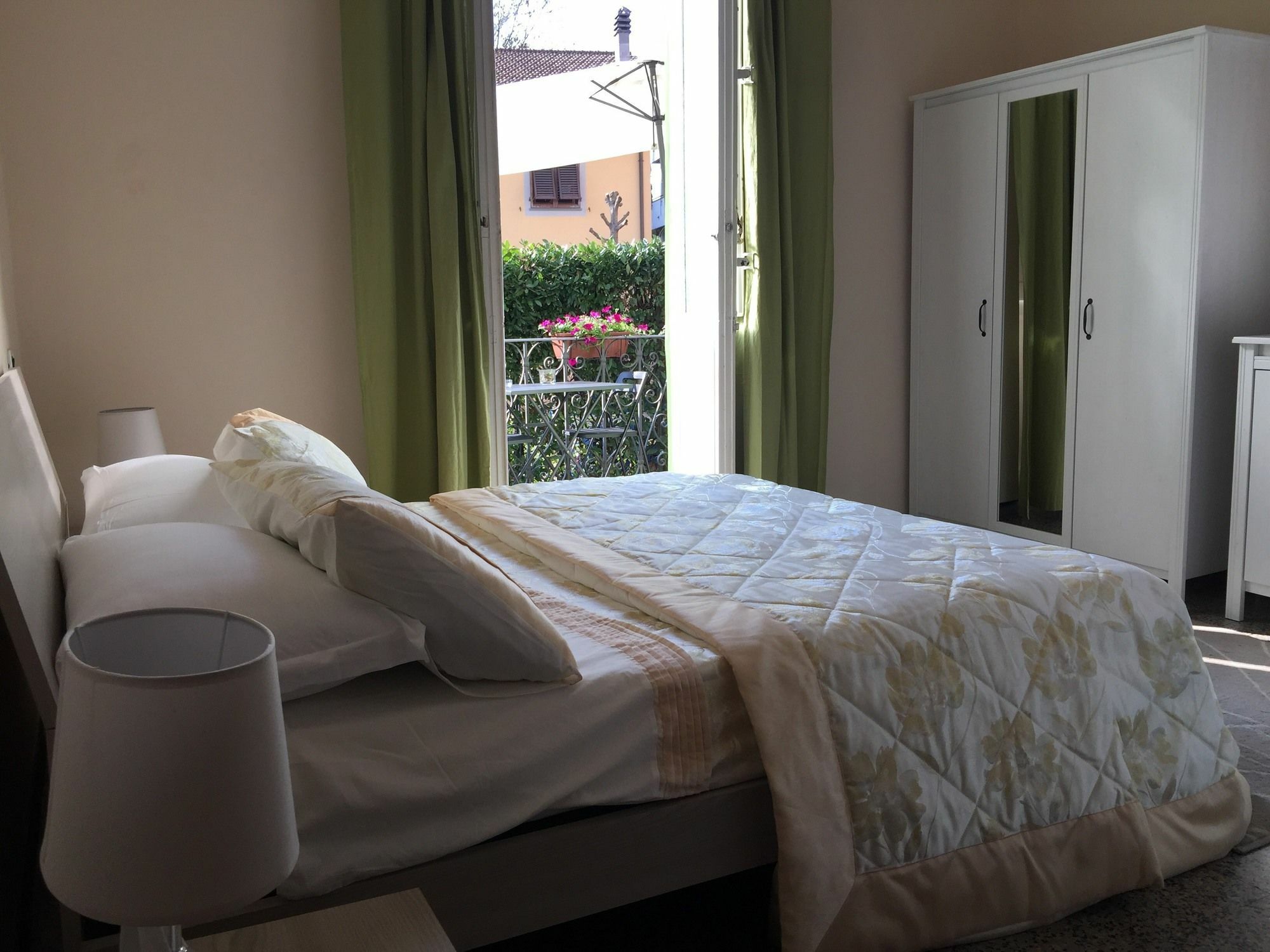 Lucca Relais Bed & Breakfast Exterior photo