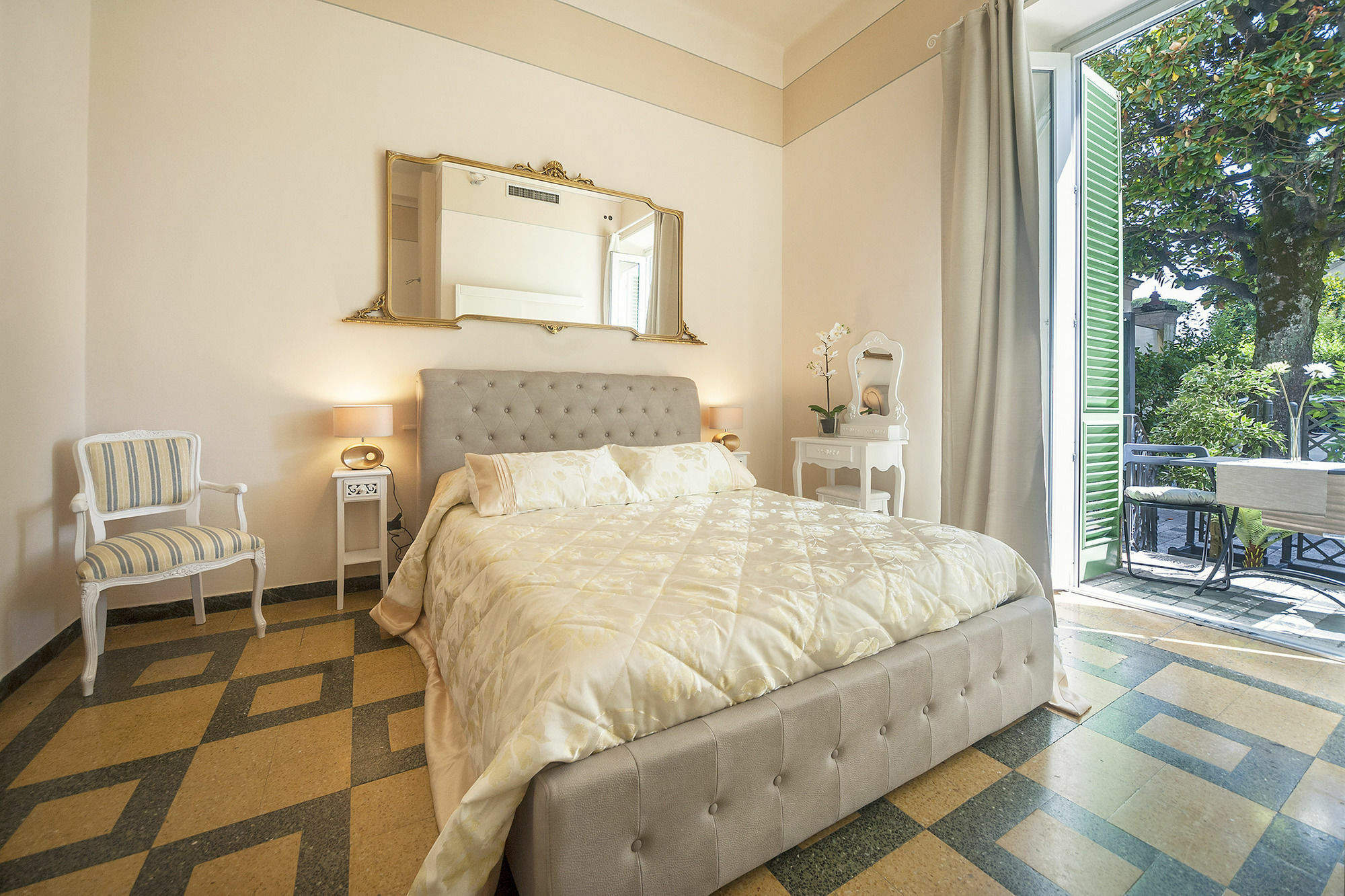 Lucca Relais Bed & Breakfast Exterior photo